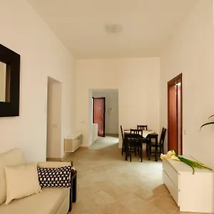 https://sardinian-gallery.in-sardinia.net